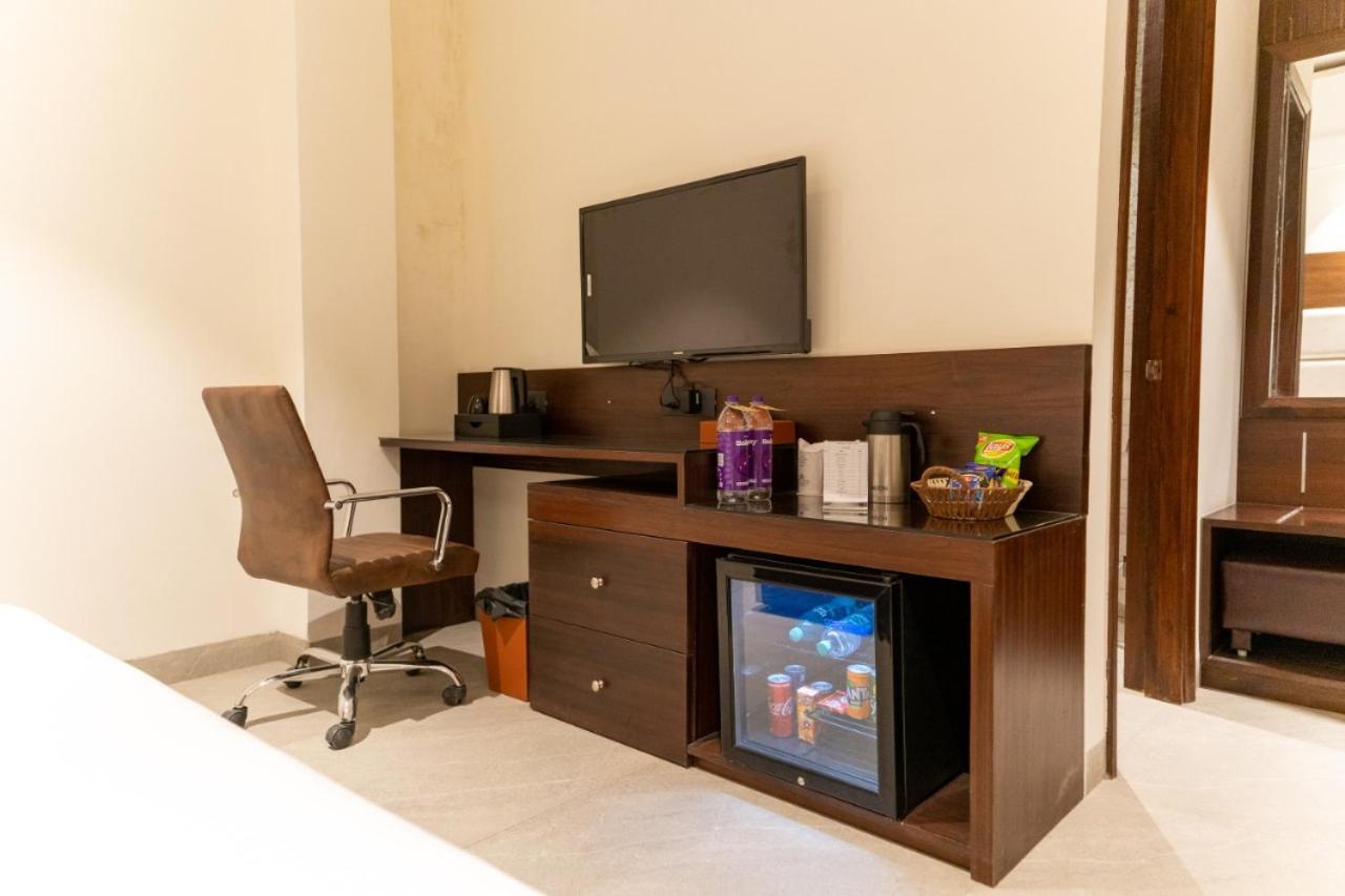 Hotel Smily Ludhiana Esterno foto